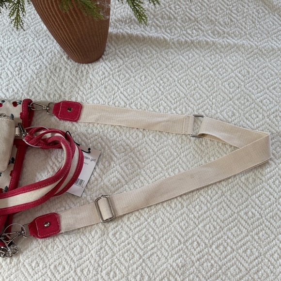 NWT Madden Cherry Tote - Red and Cream With Keychains - Picture 10 of 12